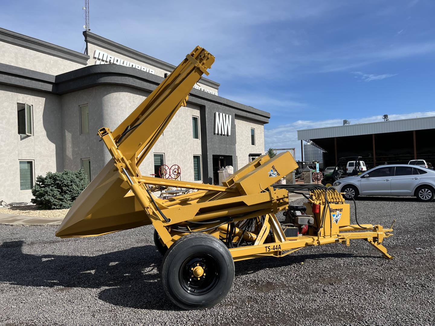 ./imagenes/INVOICE/2019/18109/TRANSPLANTARA DE ARBOLES VERMEER TS-44A (3).JPG